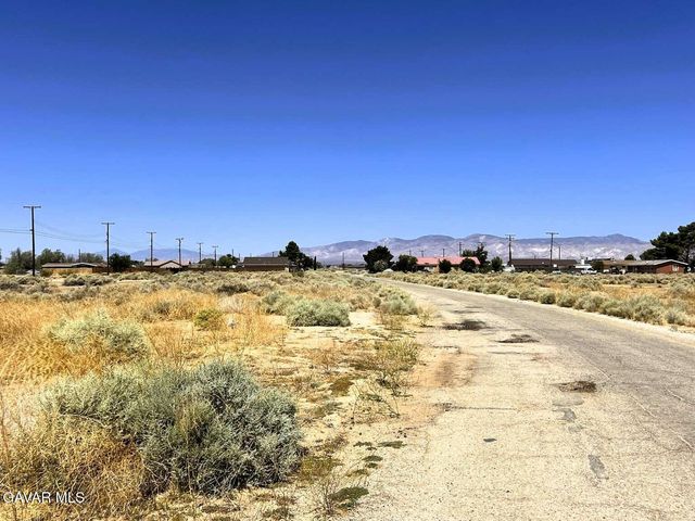 8526 Heather Avenue, California City, CA 93505