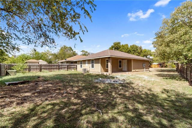 1205 Thompson Street, Bryan, TX 77803