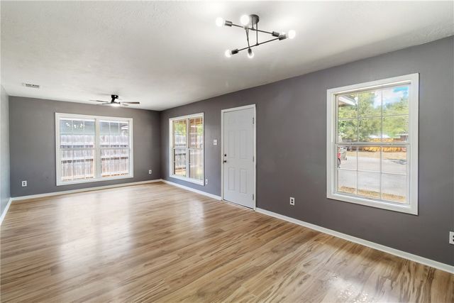 1205 Thompson Street, Bryan, TX 77803