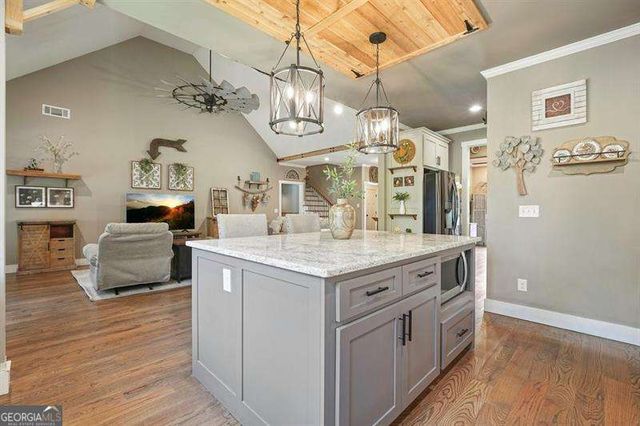 215 Wilshire Terrace, White, GA 30184