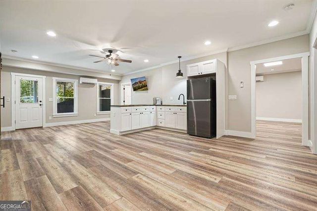 215 Wilshire Terrace, White, GA 30184
