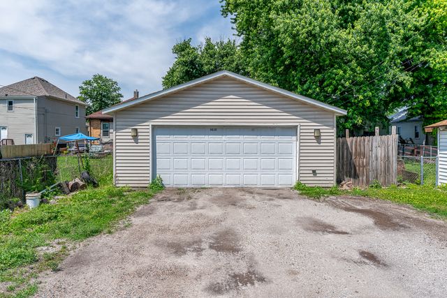 1430 18th Street, East Moline, IL 61244