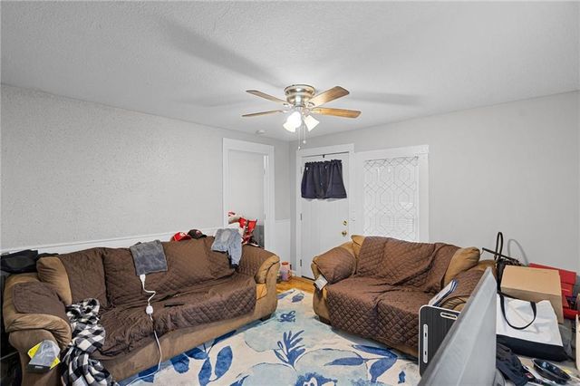 5841 Spokane Avenue, Kansas City, MO 64119