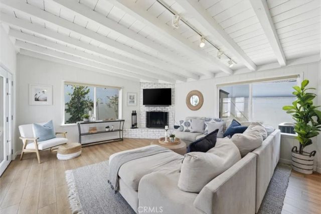5308 W 142nd Place, Hawthorne, CA 90250