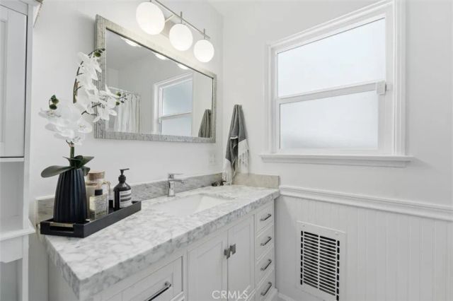 5308 W 142nd Place, Hawthorne, CA 90250