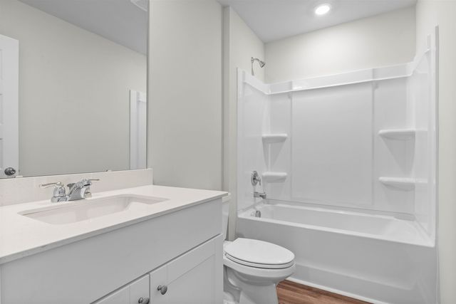 637 Green Valley Way, Loris, SC 29569