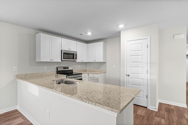 637 Green Valley Way, Loris, SC 29569
