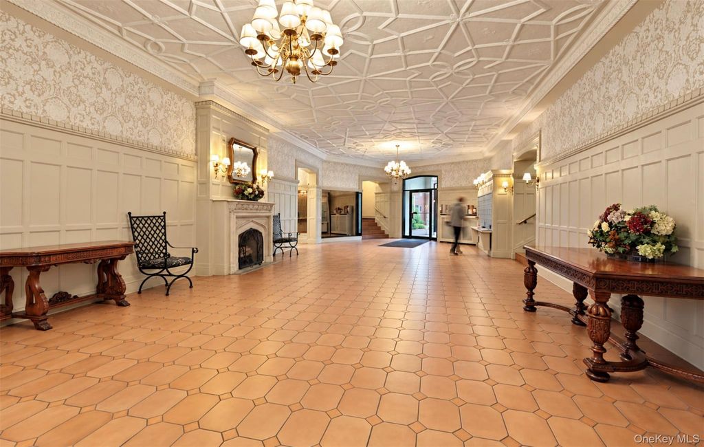 3875 Waldo Avenue 2C, Bronx, NY 10463 — photo 2