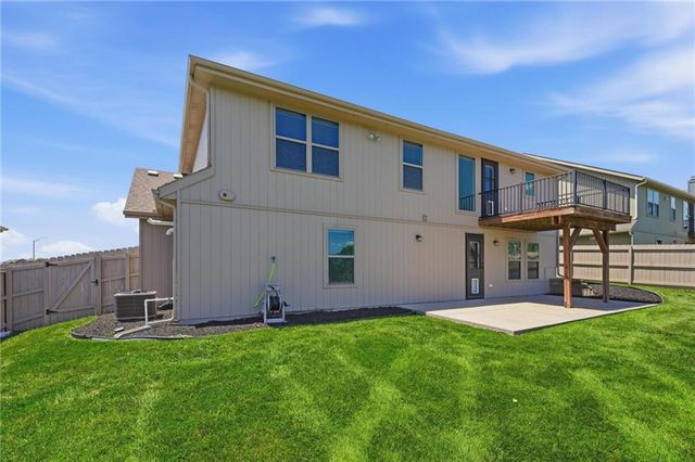 11205 N Pennsylvania Avenue, Kansas City, MO 64155