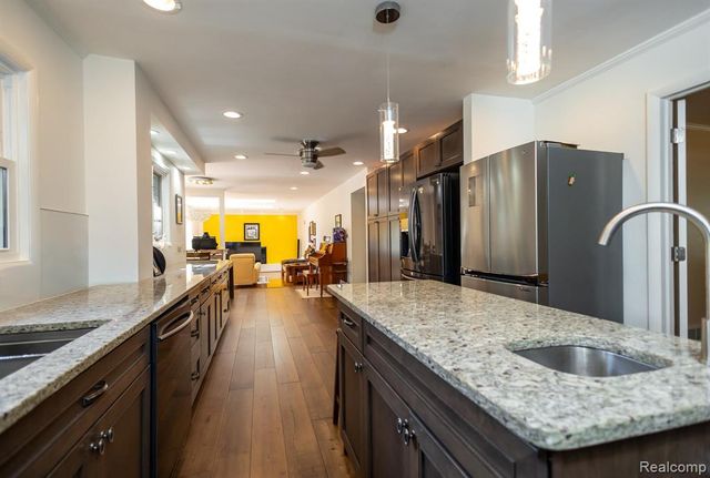 3665 Estates Drive, Troy, MI 48084