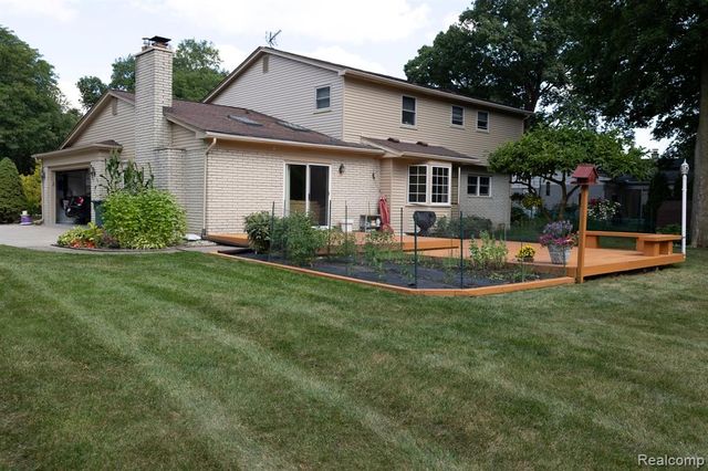 3665 Estates Drive, Troy, MI 48084