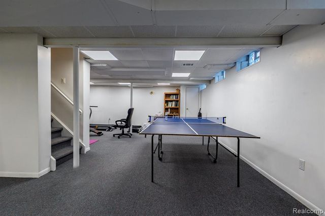 3665 Estates Drive, Troy, MI 48084