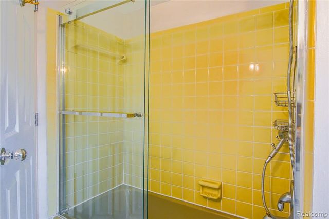 3665 Estates Drive, Troy, MI 48084