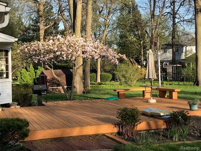 3665 Estates Drive, Troy, MI 48084