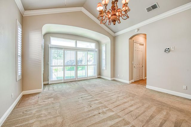 69 W Powers Avenue, Clovis, CA 93619