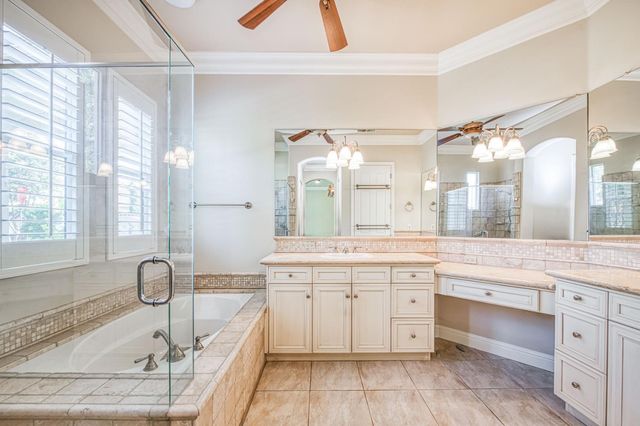 69 W Powers Avenue, Clovis, CA 93619