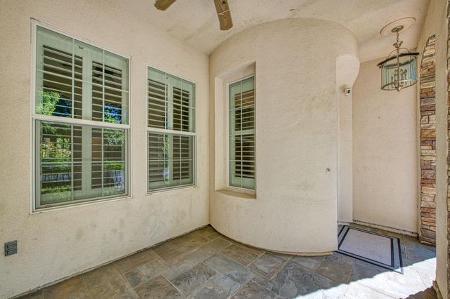 69 W Powers Avenue, Clovis, CA 93619