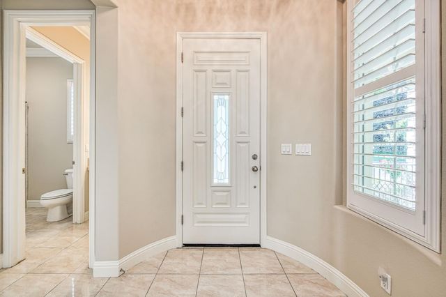 69 W Powers Avenue, Clovis, CA 93619