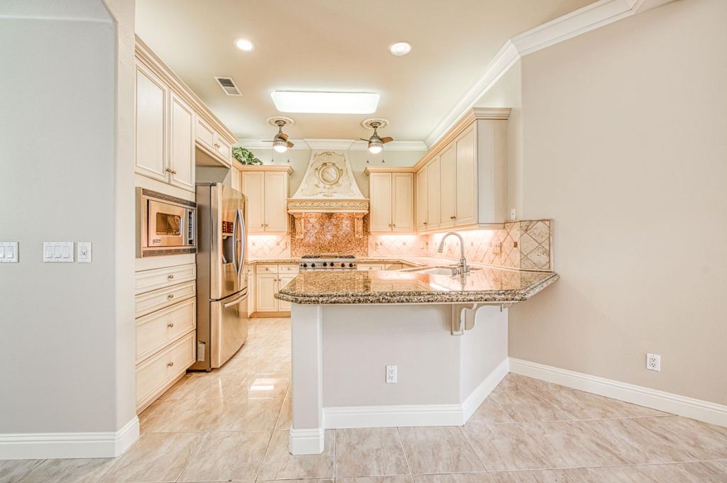 Image 16 of property listing at 69 W Powers Avenue, Clovis, CA 93619