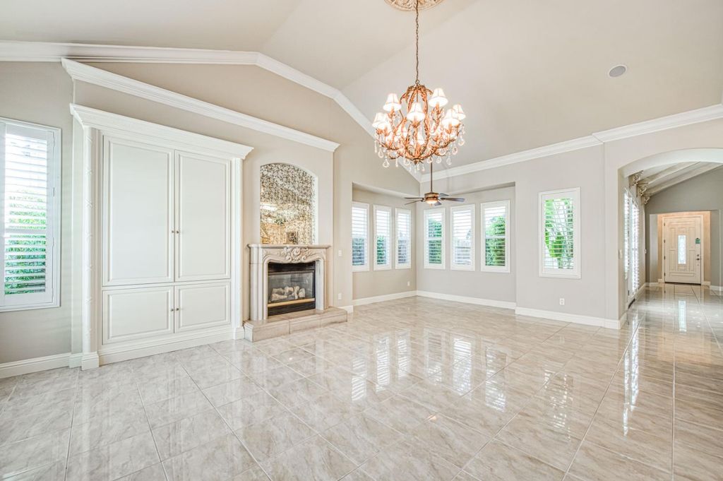 Image 19 of property listing at 69 W Powers Avenue, Clovis, CA 93619