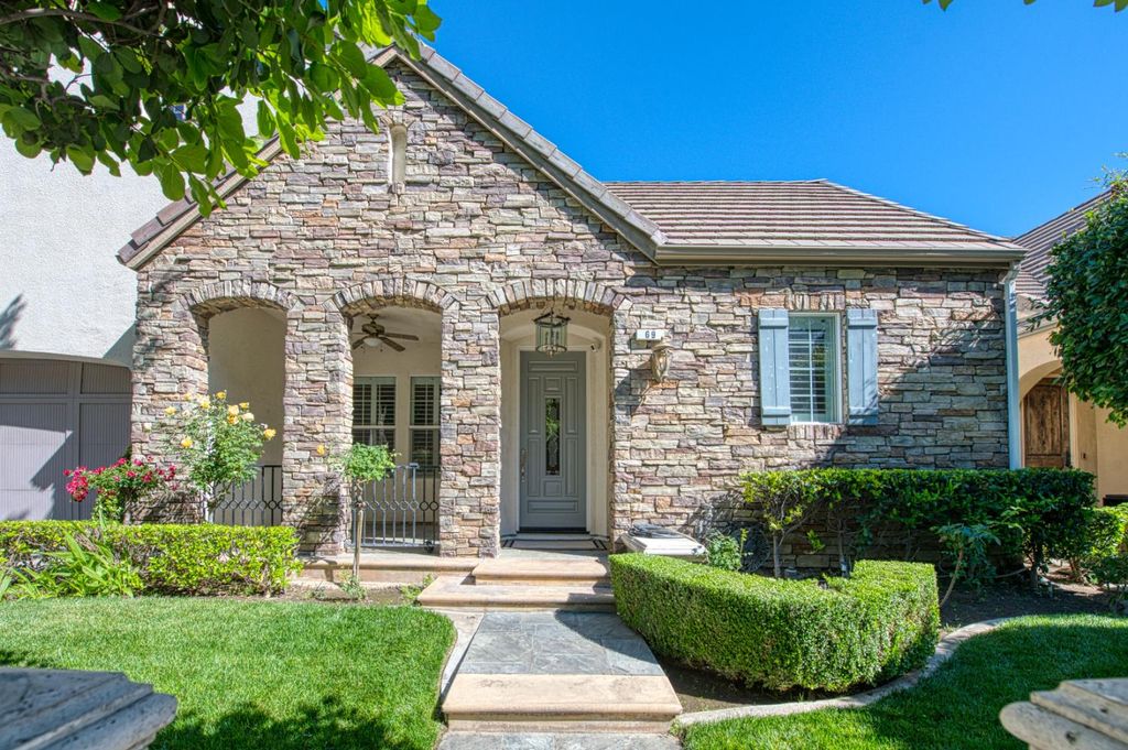 Image 2 of property listing at 69 W Powers Avenue, Clovis, CA 93619