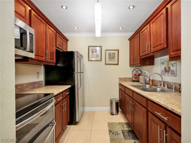 431 Van Buren ST C6, Fort Myers, FL 33916