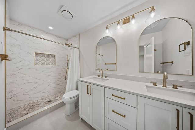 1912 Primrose Lane, Carrollton, TX 75007