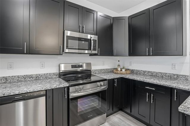 3208 DELEUIL AVENUE, Tampa, FL 33610