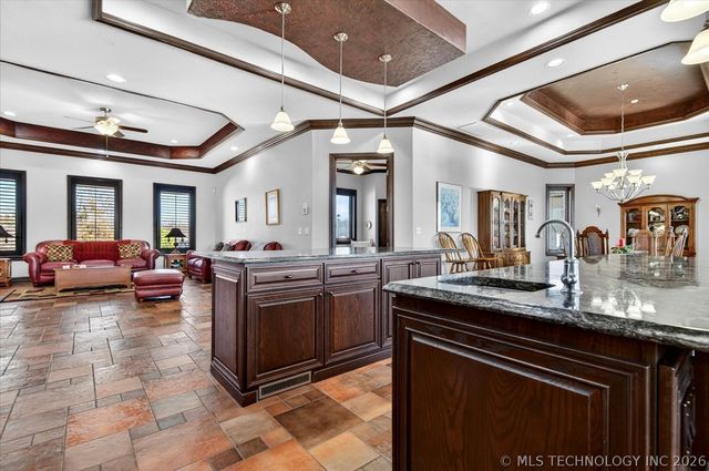 2621 Rabbit Ridge, Bartlesville, OK 74006