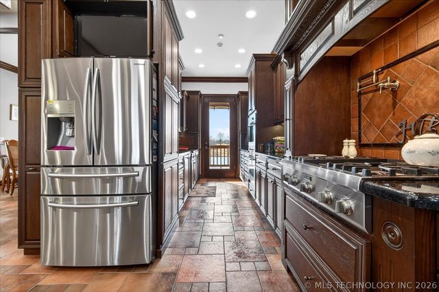 2621 Rabbit Ridge, Bartlesville, OK 74006