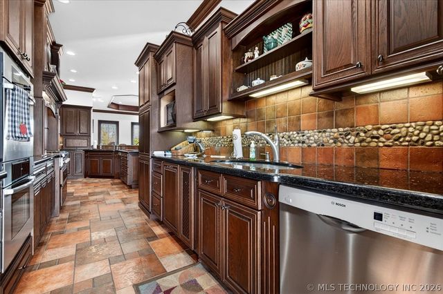 2621 Rabbit Ridge, Bartlesville, OK 74006