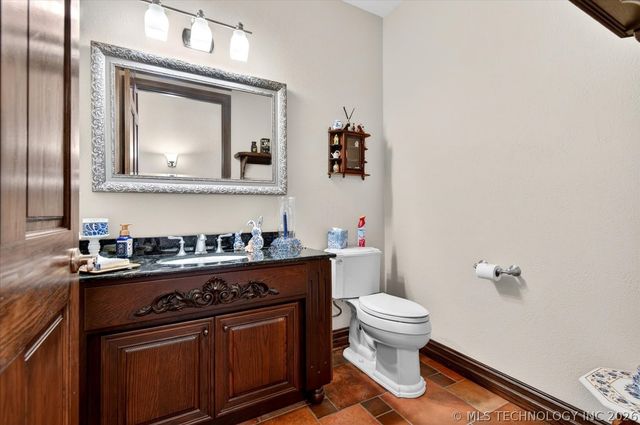 2621 Rabbit Ridge, Bartlesville, OK 74006