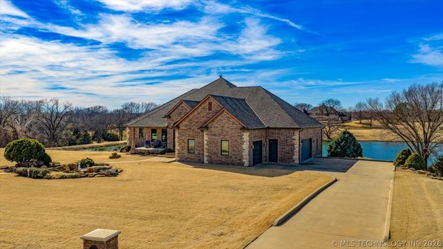 2621 Rabbit Ridge, Bartlesville, OK 74006