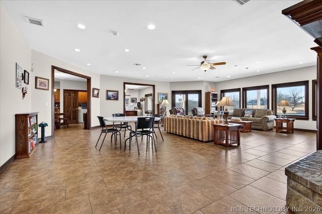 2621 Rabbit Ridge, Bartlesville, OK 74006