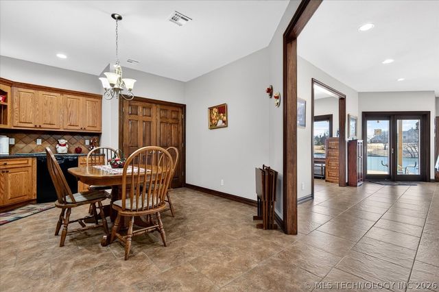 2621 Rabbit Ridge, Bartlesville, OK 74006