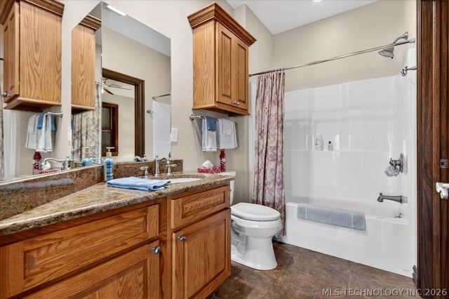 2621 Rabbit Ridge, Bartlesville, OK 74006