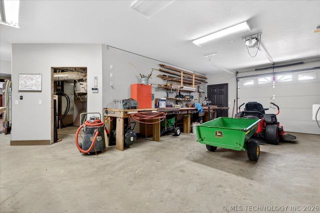 2621 Rabbit Ridge, Bartlesville, OK 74006