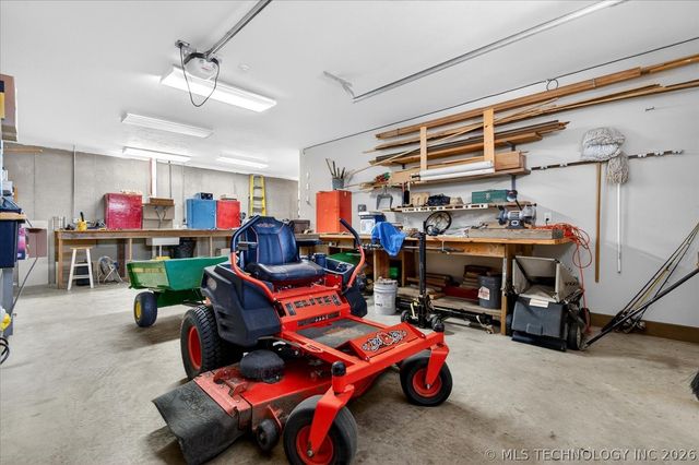 2621 Rabbit Ridge, Bartlesville, OK 74006