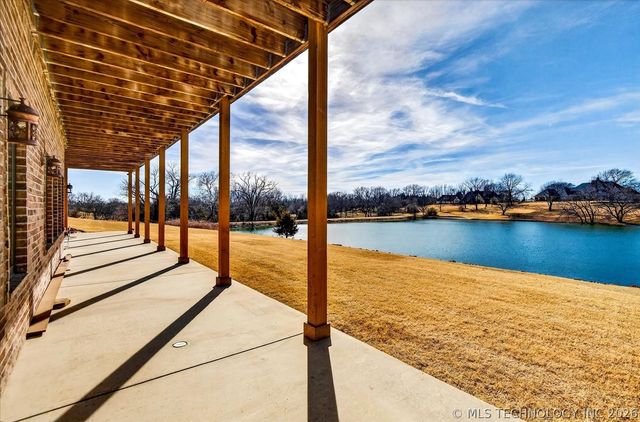 2621 Rabbit Ridge, Bartlesville, OK 74006