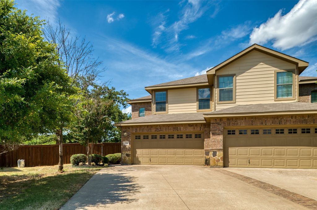 1430 Piedmont Drive, Mansfield, TX 76063