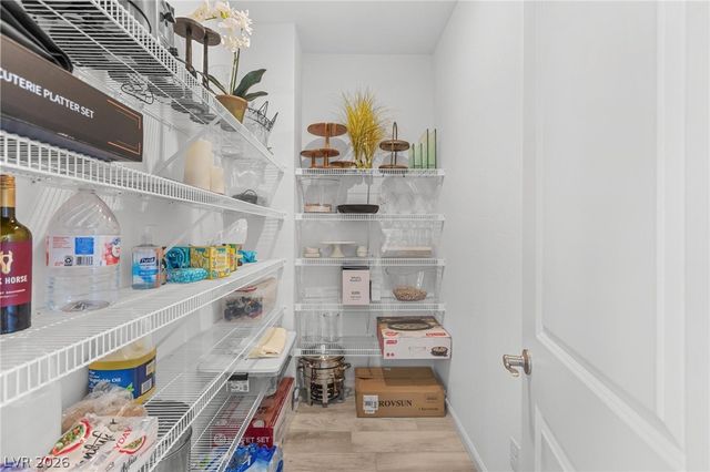 7714 Cherry Point Way, Las Vegas, NV 89113