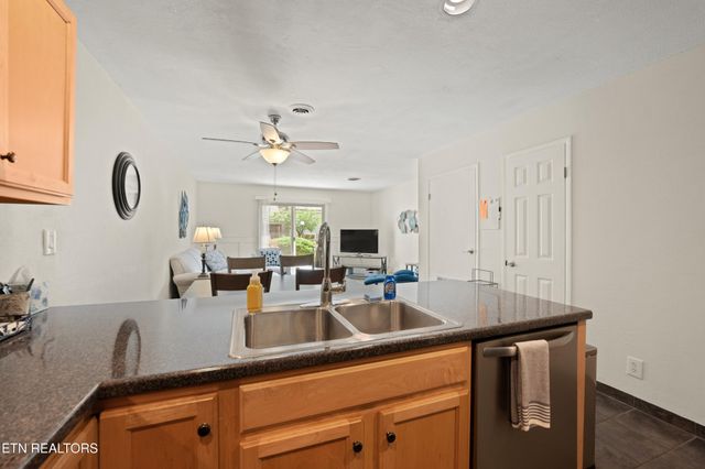 7 Lakeshore Cir Unit 141, Crossville, TN 38558