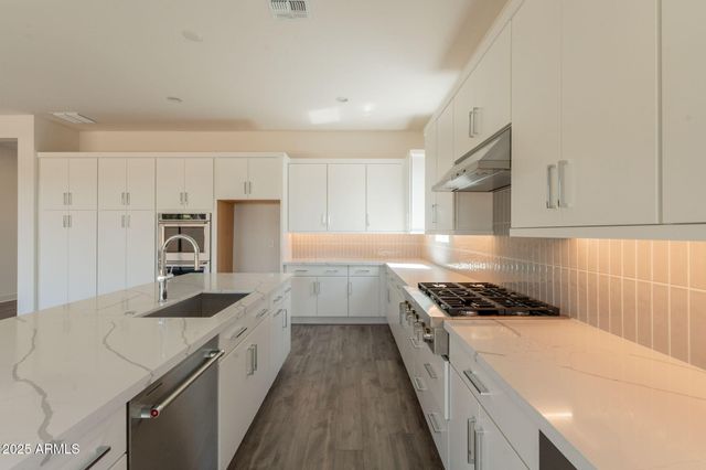 17443 W CARLISLE Drive, Surprise, AZ 85388