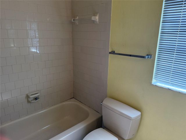 7131 HOLLOWELL DRIVE, Tampa, FL 33634