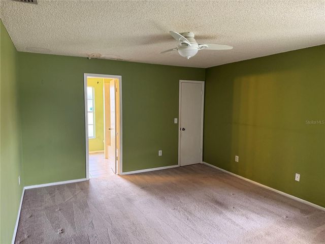7131 HOLLOWELL DRIVE, Tampa, FL 33634