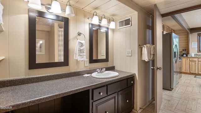 1336 S Baden Drive, Gatlinburg, TN 37738