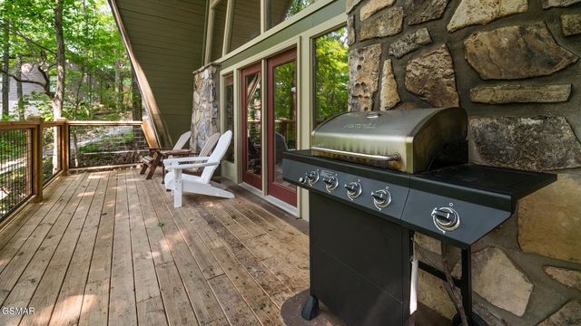 1336 S Baden Drive, Gatlinburg, TN 37738