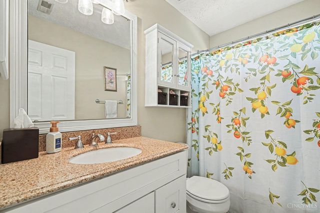 8221 Springleaf Lake Drive, Colerain Twp, OH 45247