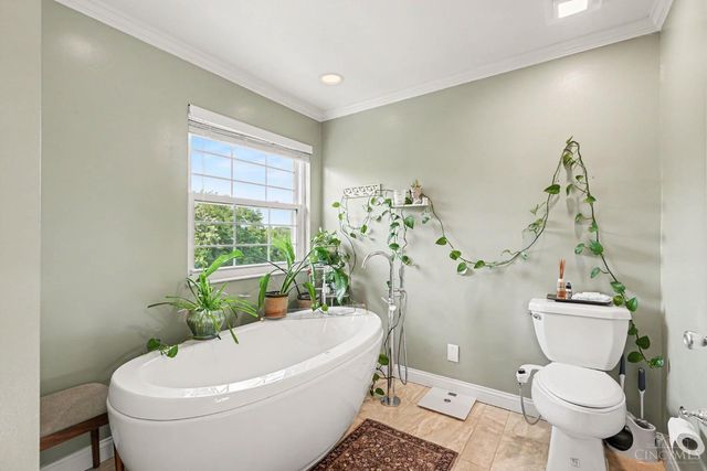 8221 Springleaf Lake Drive, Colerain Twp, OH 45247