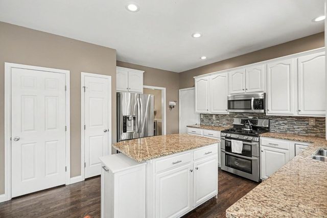 8221 Springleaf Lake Drive, Colerain Twp, OH 45247